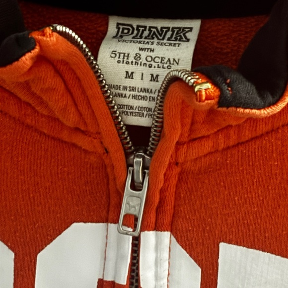 PINK Victoria's Secret Pink Various items sizes sm-med 1 sweater and 3 shirts - Picture 4 of 10